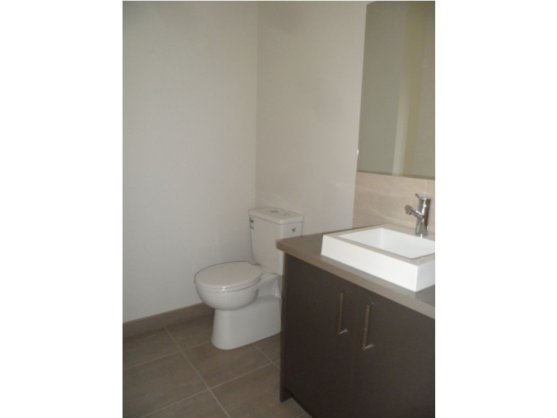 1/151 Durham Road, Sunshine VIC 3020
