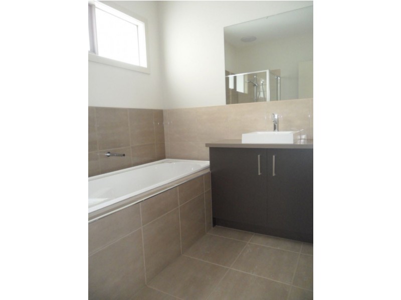 3/151 Durham Road, Sunshine VIC 3020