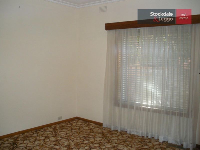 12 Donald Avenue, Essendon VIC 3040