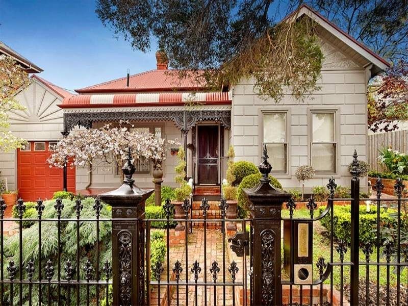 39 McCarron Parade, Essendon VIC 3040