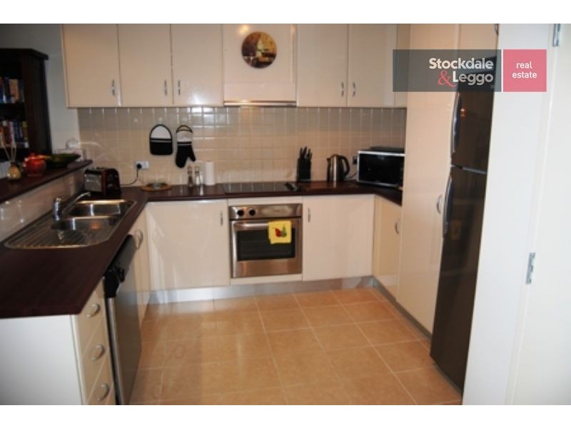 211/77 Village Way, Maribyrnong VIC 3032