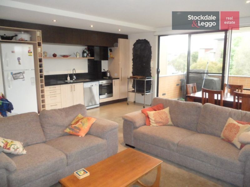 12/6 Crefden Street, Maidstone VIC 3012