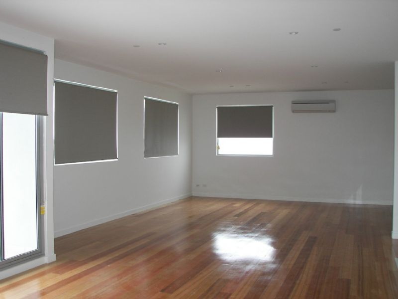 19/32 Napier Street, Essendon VIC 3040