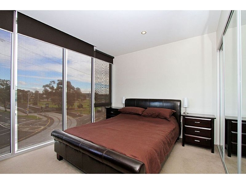 204/2 La Scala Avenue, Maribyrnong VIC 3032