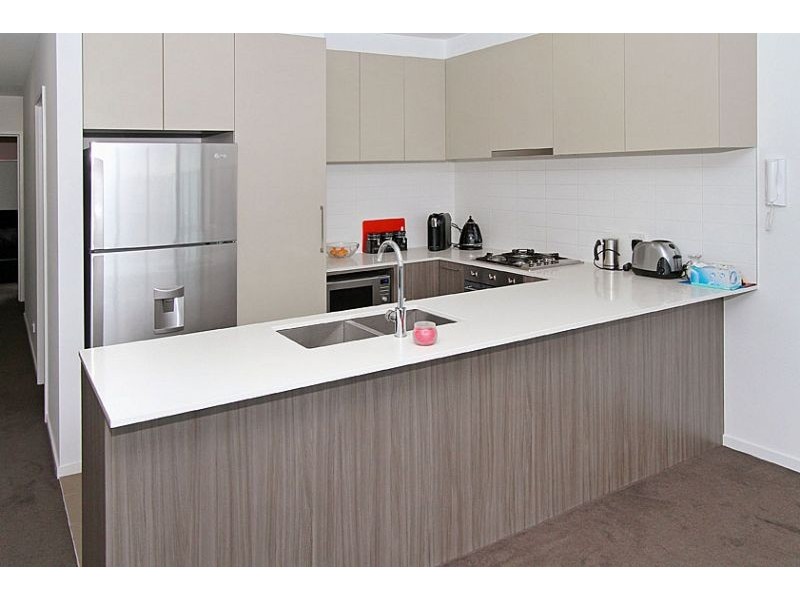302/32 La Scala Avenue, Maribyrnong VIC 3032