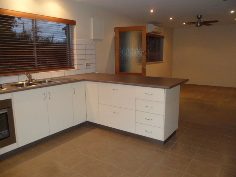 2/37 Raleigh Street, Essendon VIC 3040