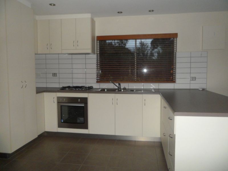 2/37 Raleigh Street, Essendon VIC 3040