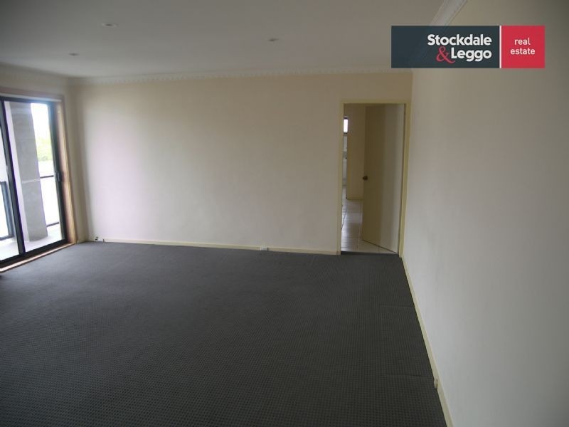 1/2 Brisbane street, Ascot Vale VIC 3032