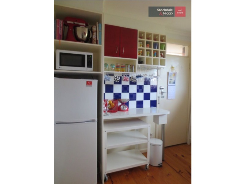 2/6 Lincoln Road, Essendon VIC 3040