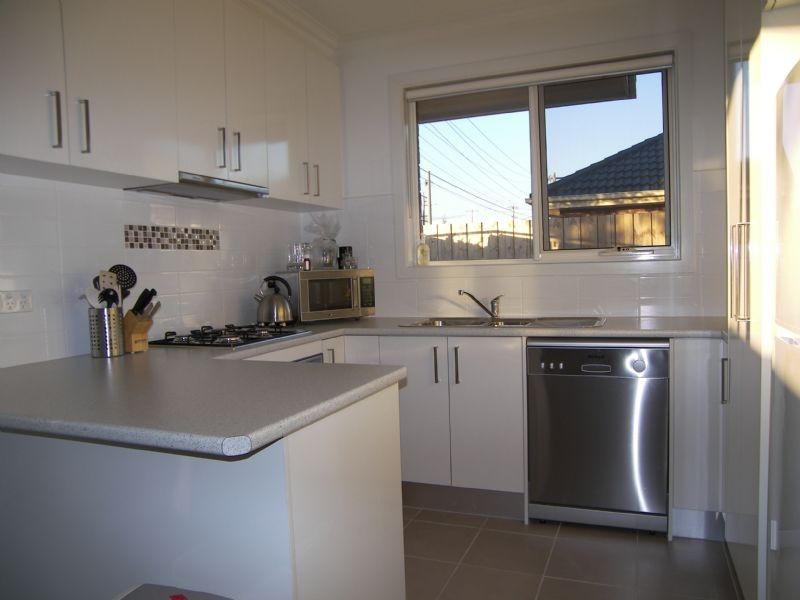 4/52 Waratah Avenue, Tullamarine VIC 3043