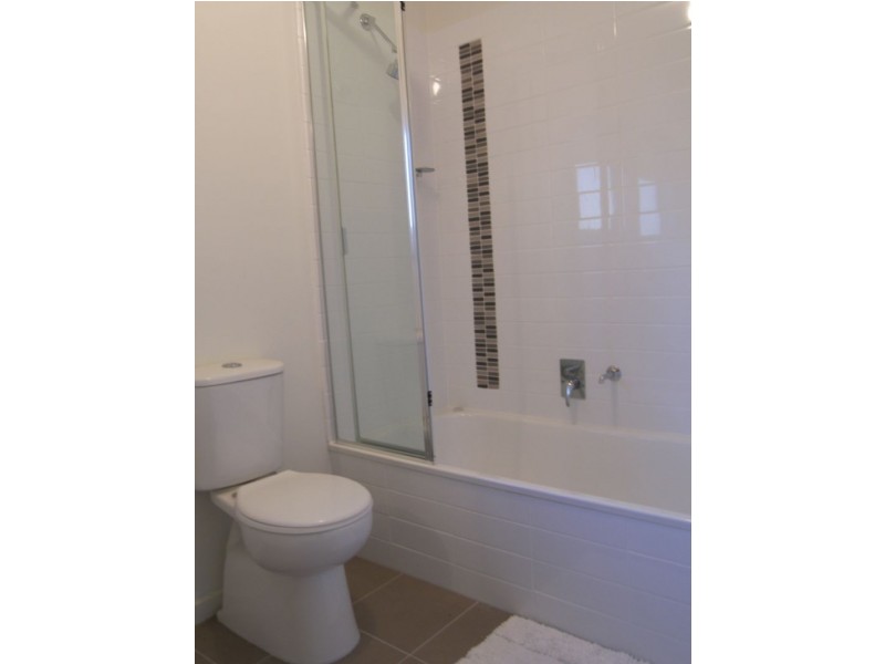 4/52 Waratah Avenue, Tullamarine VIC 3043