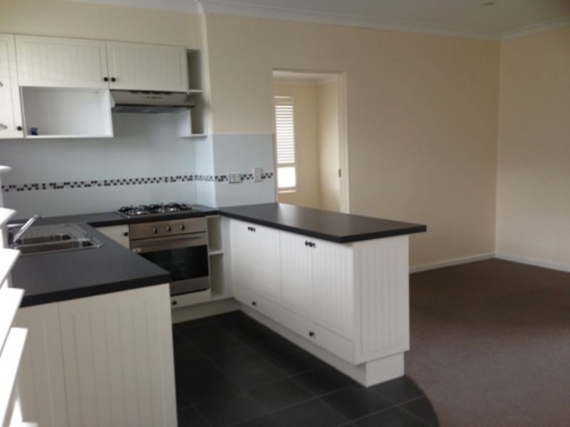 11/3 Guthrie Street, Brunswick West VIC 3055