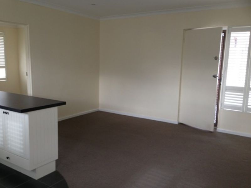 11/3 Guthrie Street, Brunswick West VIC 3055