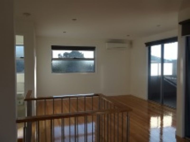 3/250 Pascoe Vale Road, Essendon VIC 3040