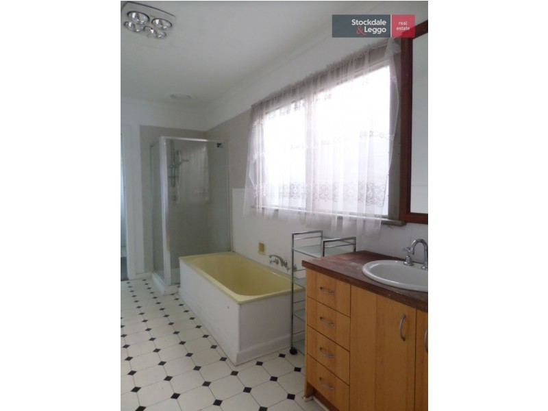 98 McPherson Street, Essendon VIC 3040