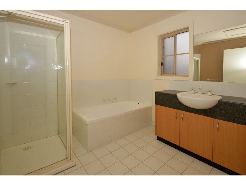 24/26 The Ridge, Roxburgh Park VIC 3064