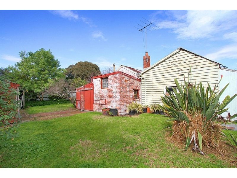 140 – 142 Station Street, Carlton VIC 3053