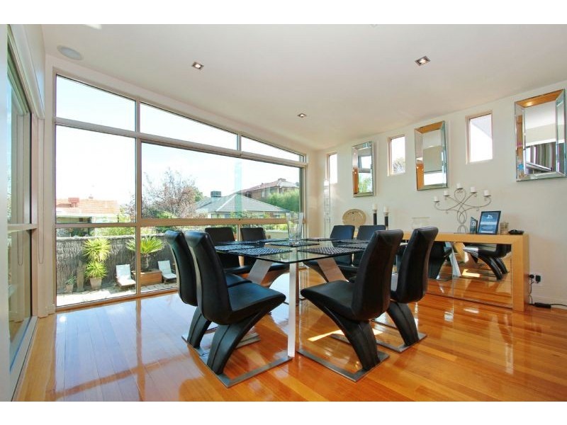 38 Brunel Street, Aberfeldie VIC 3040