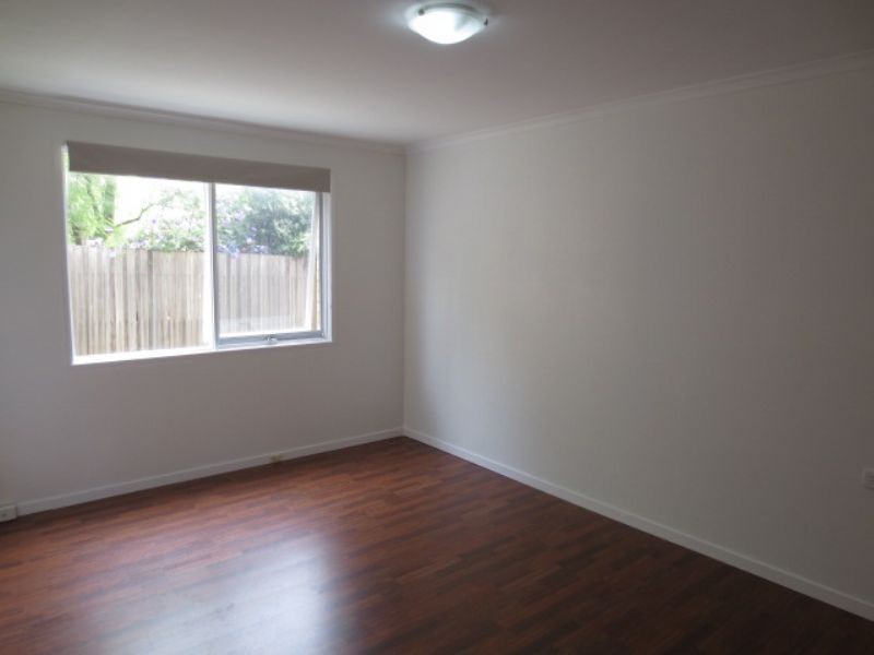 10/2 Berry Street, Essendon North VIC 3041