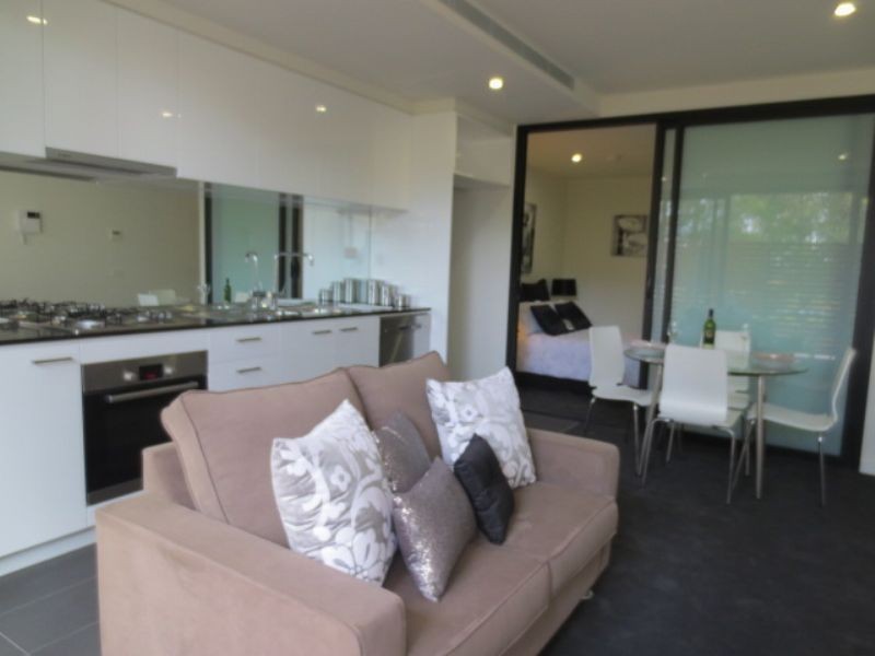 16/1044-1046 Mt Alexander Road, Essendon VIC 3040