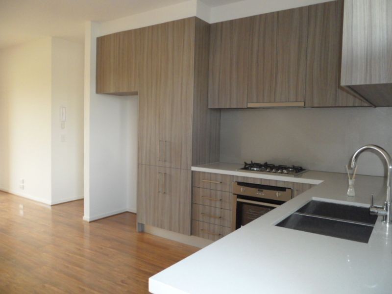 15/82 Hopetoun Avenue, Brunswick West VIC 3055