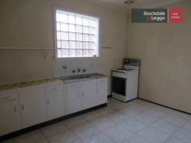 Rear/1 Melissa Street, Strathmore VIC 3041