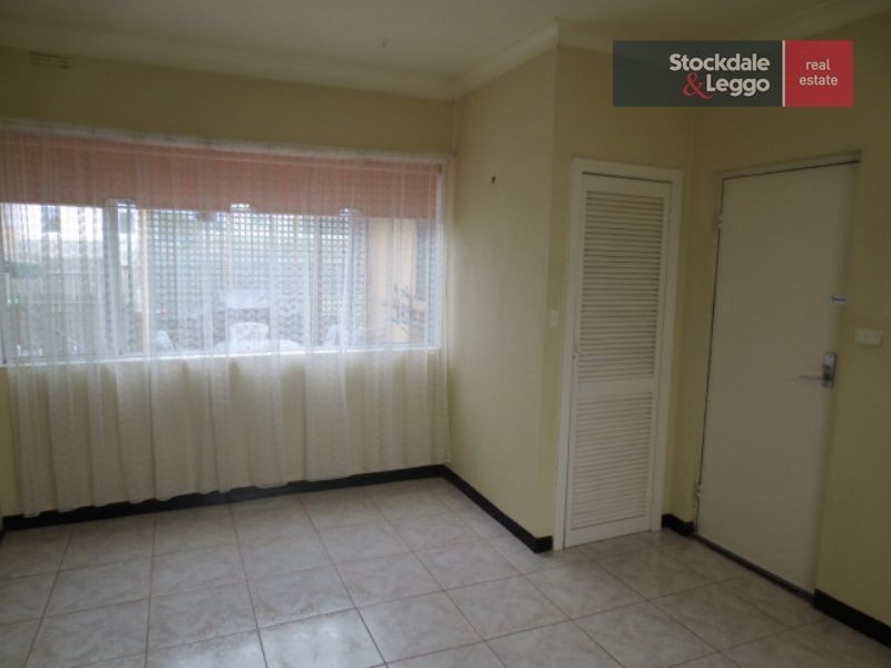 Rear/1 Melissa Street, Strathmore VIC 3041