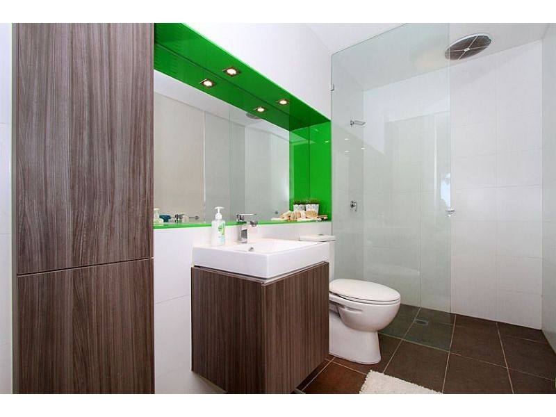 33/8 Crefden Street, Maidstone VIC 3012