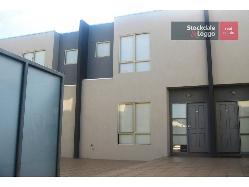 11/2 Scott Street, Essendon VIC 3040