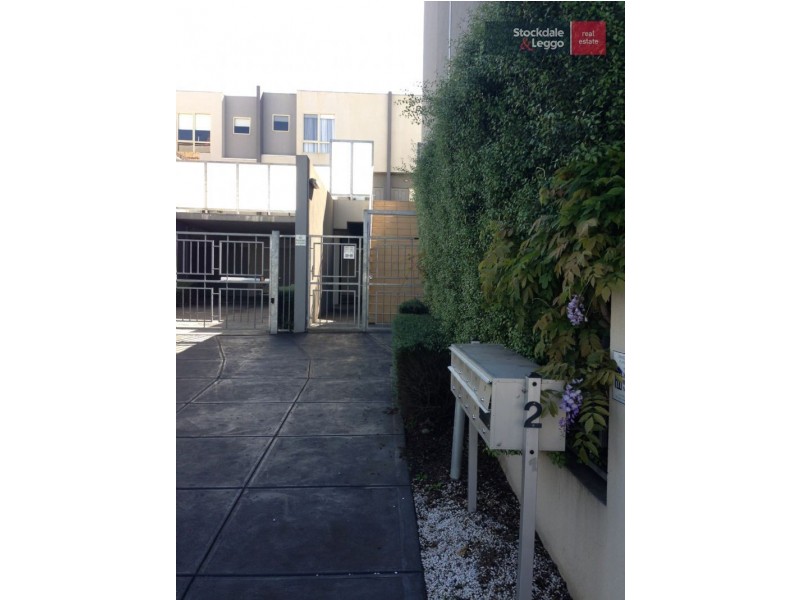 11/2 Scott Street, Essendon VIC 3040