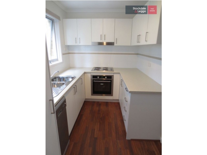 10/2 Berry Street, Essendon VIC 3040