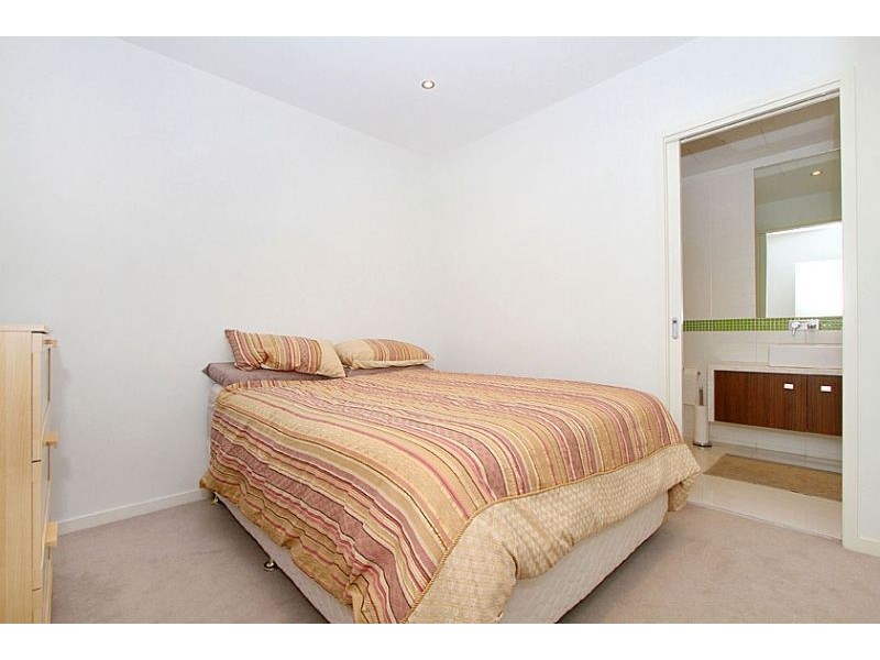 108/87-89 Raleigh Street, Essendon VIC 3040