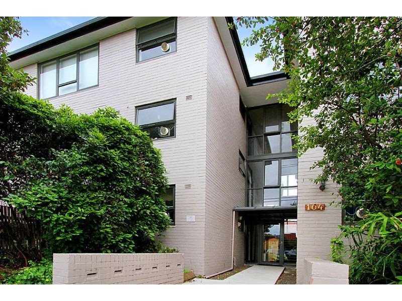 12/164 Napier Street, Essendon VIC 3040