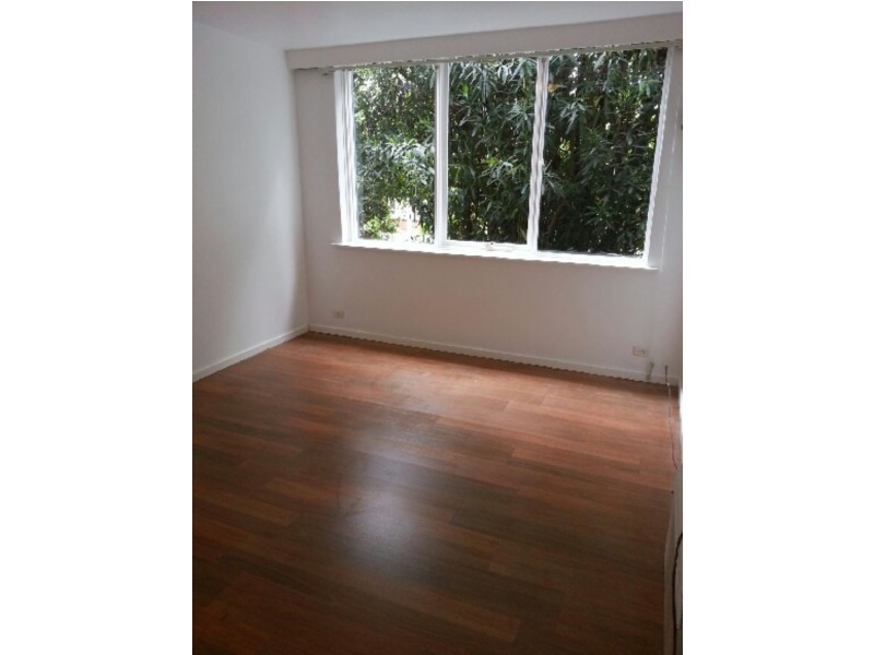 4/614 Moreland Road, Brunswick West VIC 3055