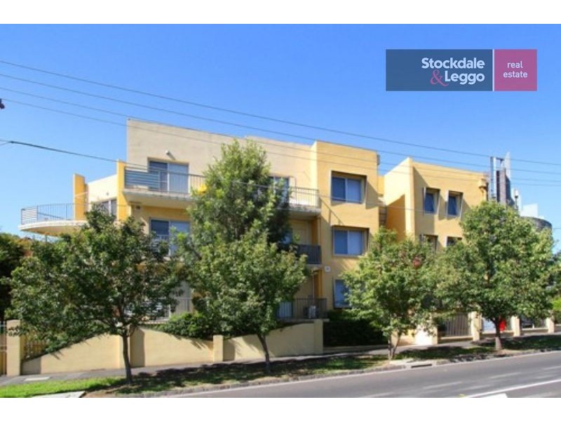 9/42 Napier Crescent, Essendon VIC 3040