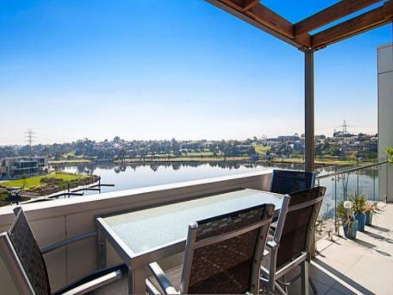 304/55 Cumberland Drive, Maribyrnong VIC 3032