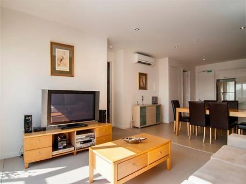 304/55 Cumberland Drive, Maribyrnong VIC 3032