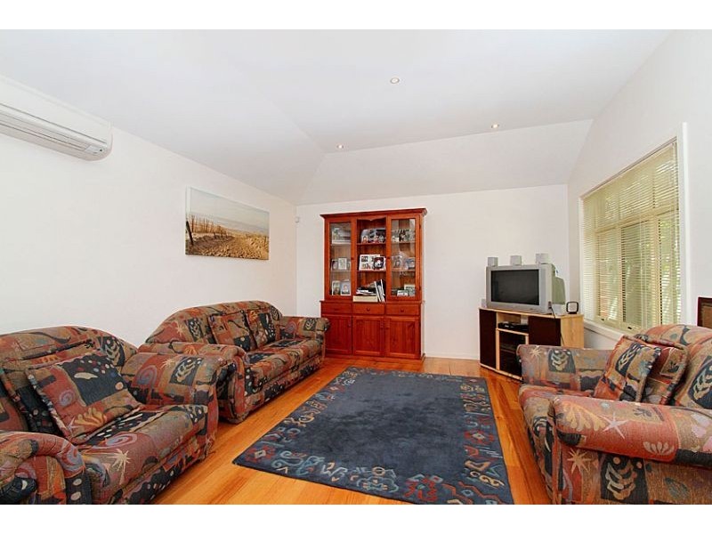 1C Ogilvie Street, Essendon VIC 3040