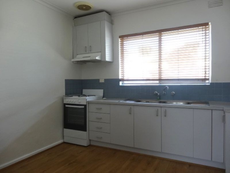 2/30 Banksia Grove, Tullamarine VIC 3043