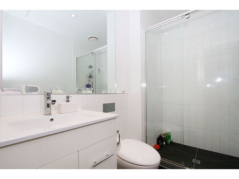 17/60 Keilor Road, Essendon VIC 3040