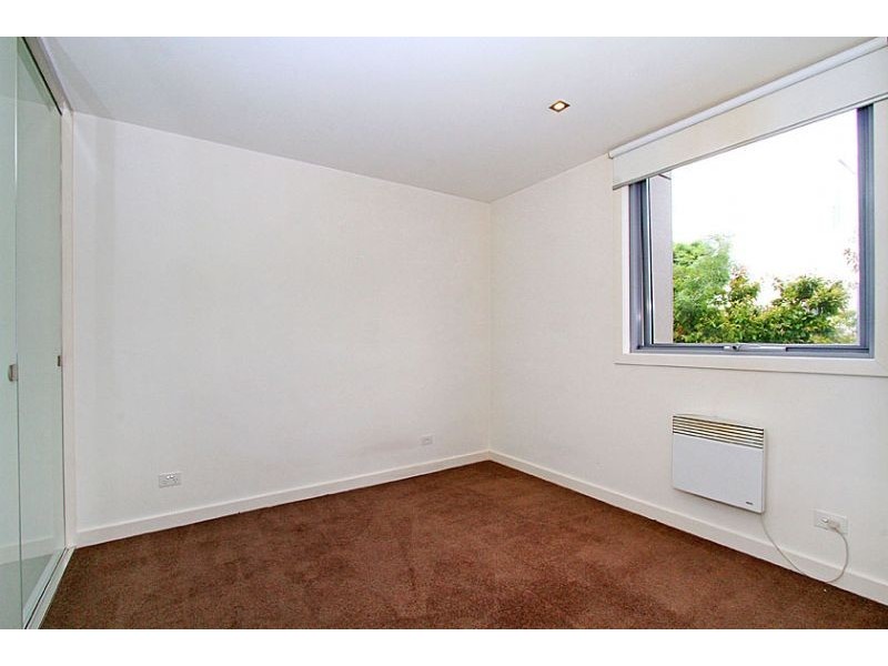 9/44 Eucalyptus Drive, Maidstone VIC 3012