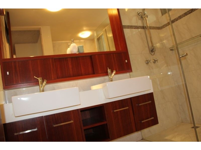 18/70 O’Shanassy Street, North Melbourne VIC 3051