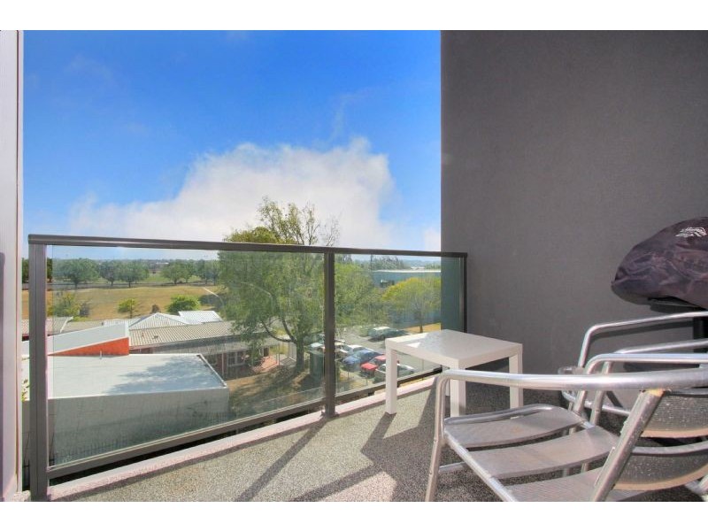 211/86 Altona Street, Kensington VIC 3031