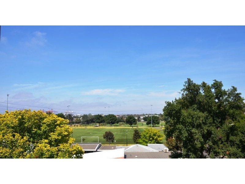 211/86 Altona Street, Kensington VIC 3031