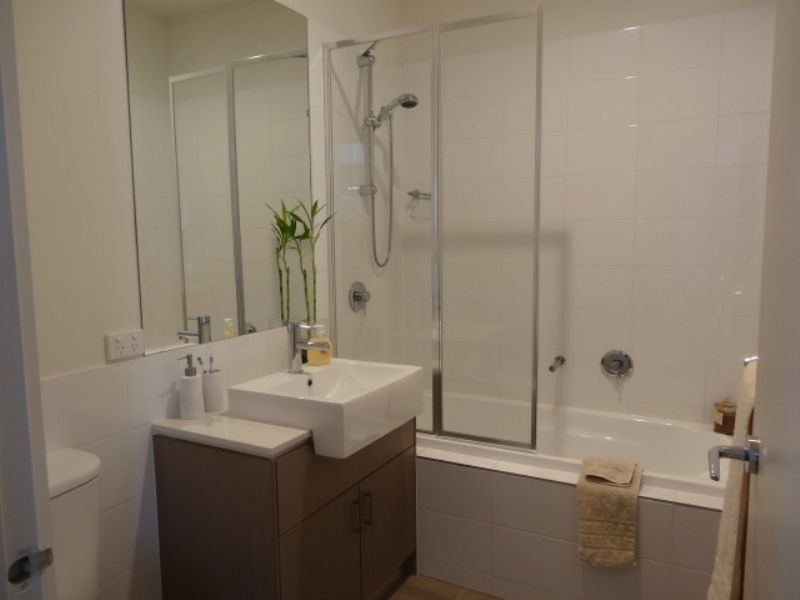 4/11 Churchill Avenue, Maidstone VIC 3012