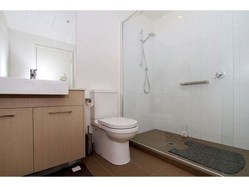 6/30 La Scala Avenue, Maribyrnong VIC 3032