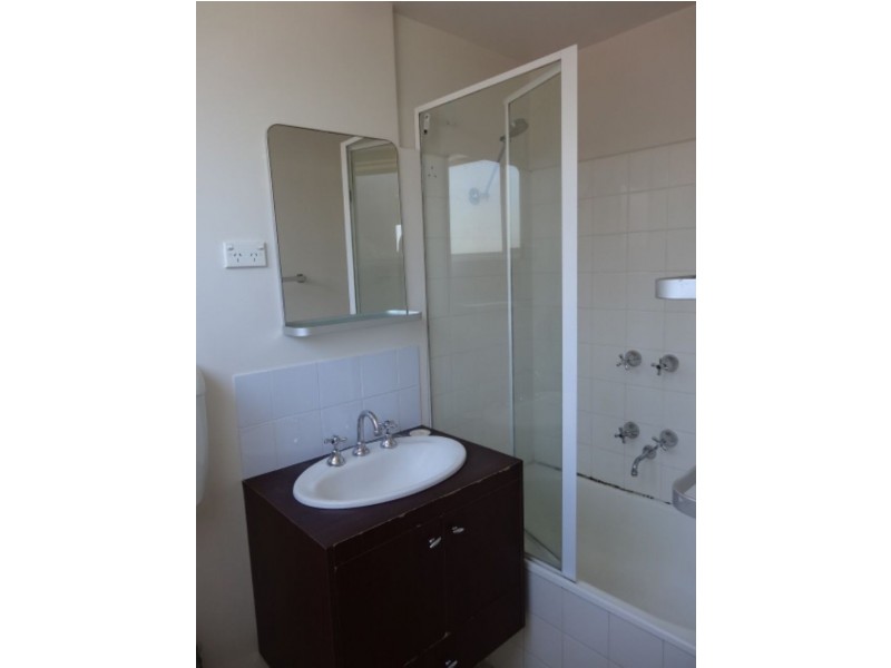 9/12-14 Eltham Street, Flemington VIC 3031