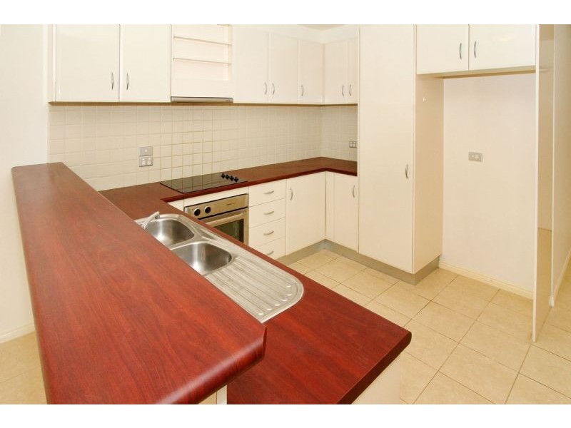 212/77 Village Way, Maribyrnong VIC 3032