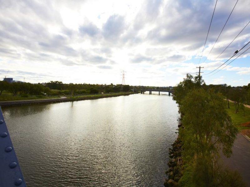 32/1 Gatehouse Drive, Kensington VIC 3031