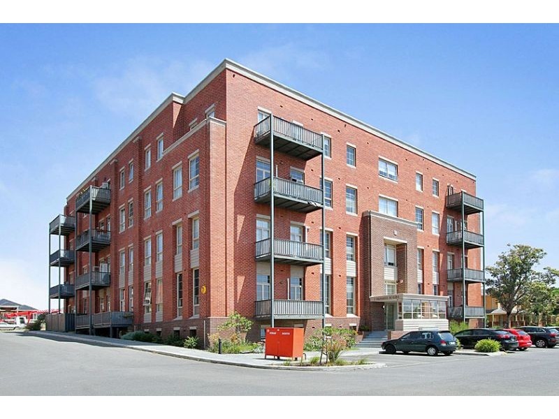 102/7 Ordnance Reserve, Maribyrnong VIC 3032